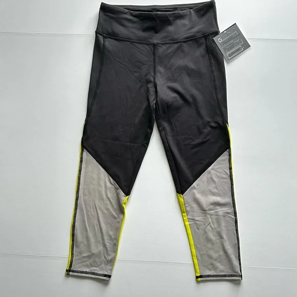 🌸NWT Threads 4 Thought Crop Leggings. Size: Small - Picture 2 of 9